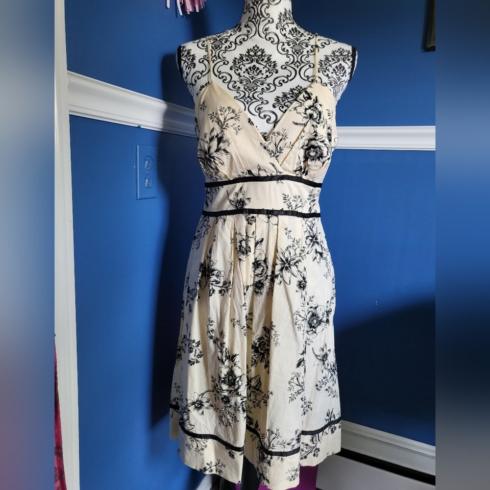 Cream with black flowers dress Size 9/10